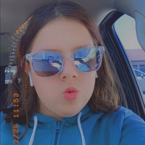 Meet your Posher, Madison